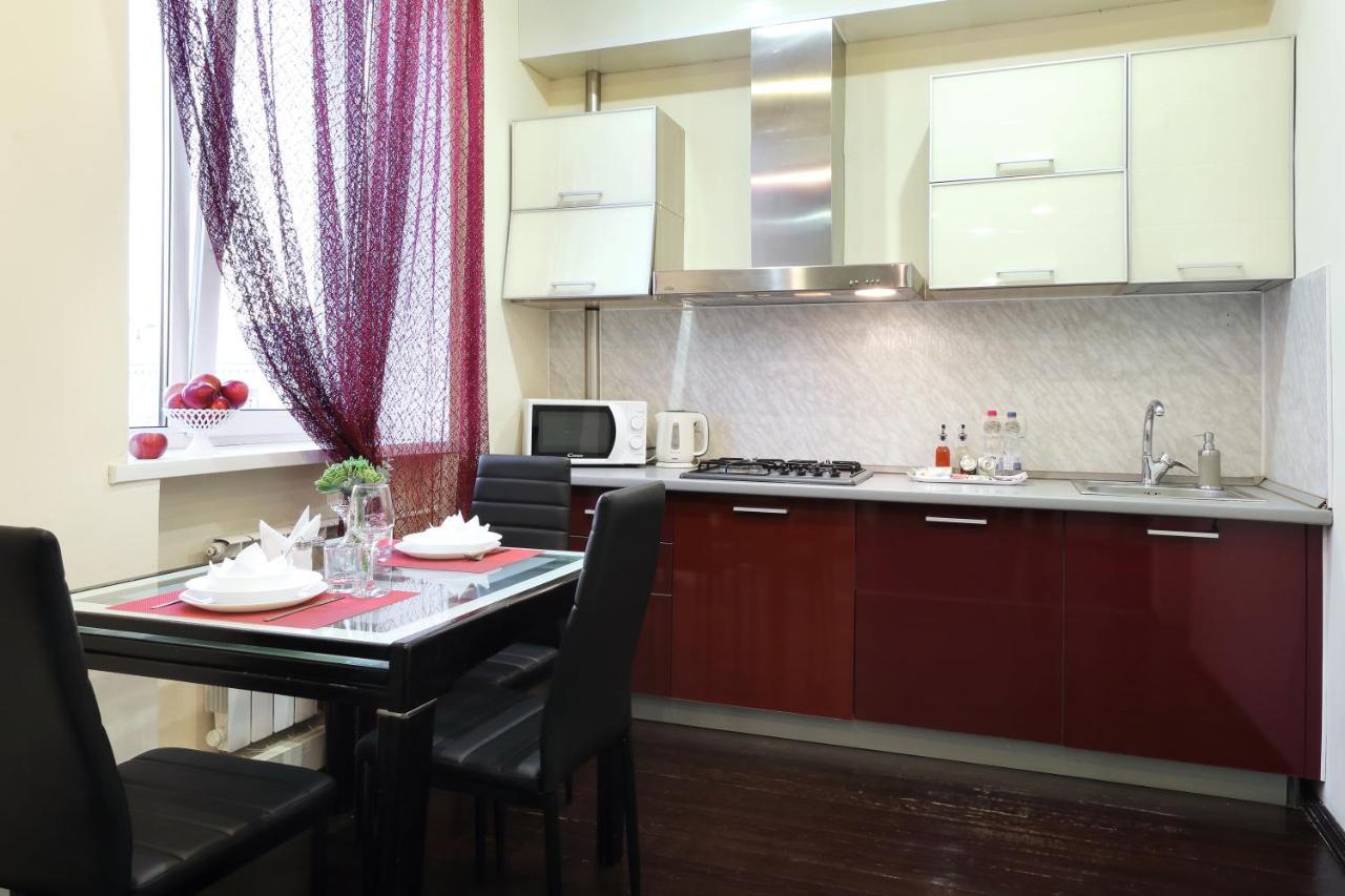 Paulmarie Apartments On Lenina Avenue Gomel Exterior photo